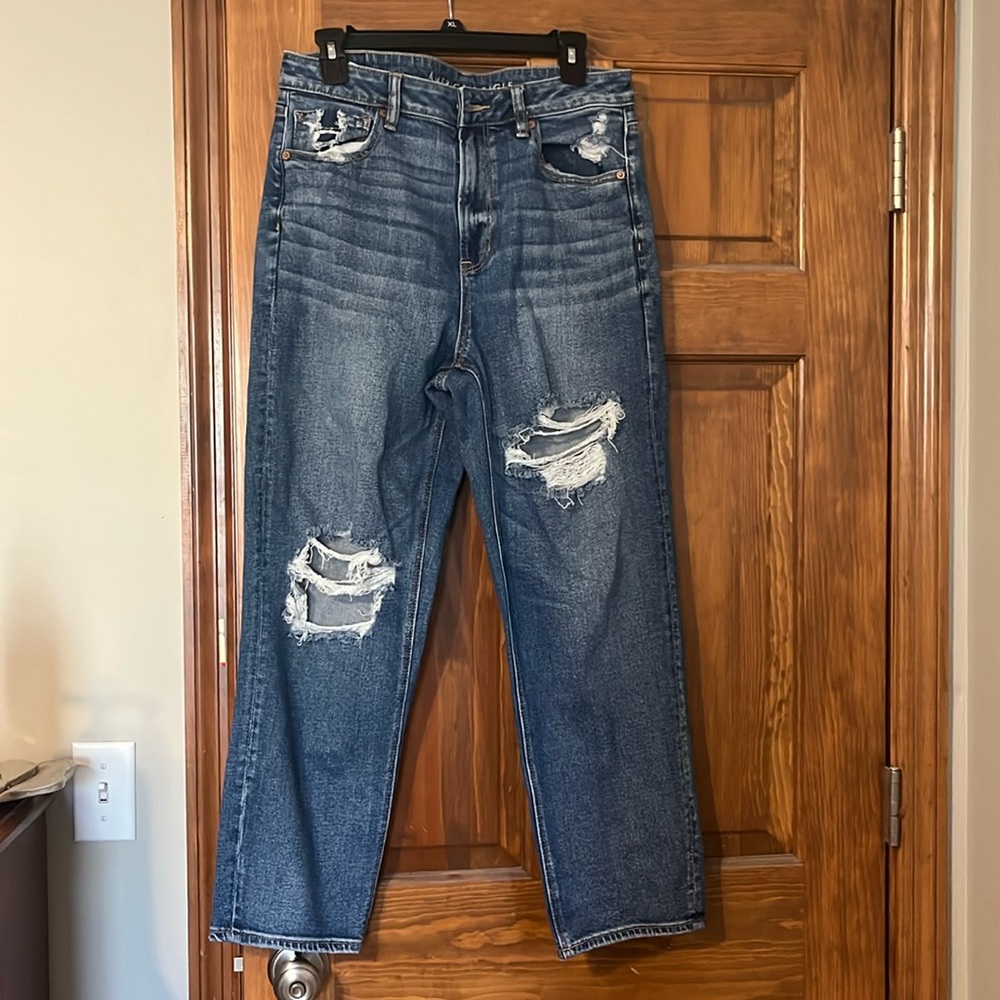 American Eagle stretch Mom jeans